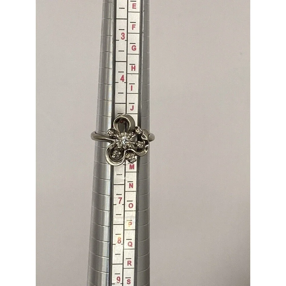 Vintage 14k Solid White Gold 1/4 Ct. Diamond Cluster Ladies Ring Size 5.25